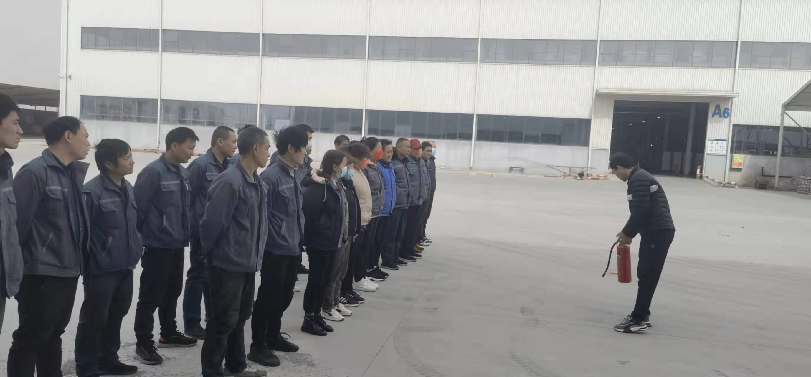 開展消防演練，提升員工應(yīng)急能力(圖2)